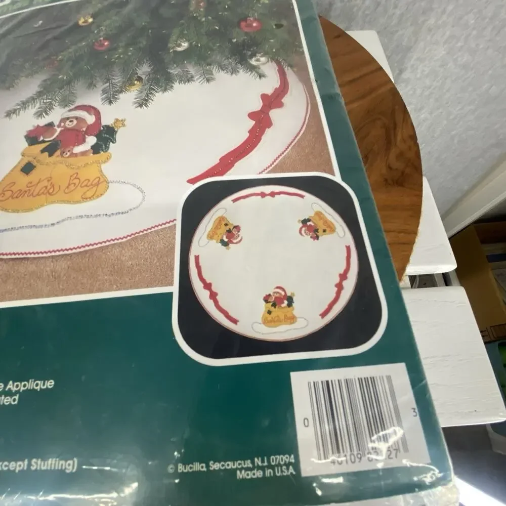 Bucilla Christmas Heirloom Tree Skirt Kit Santa's Bag 45
